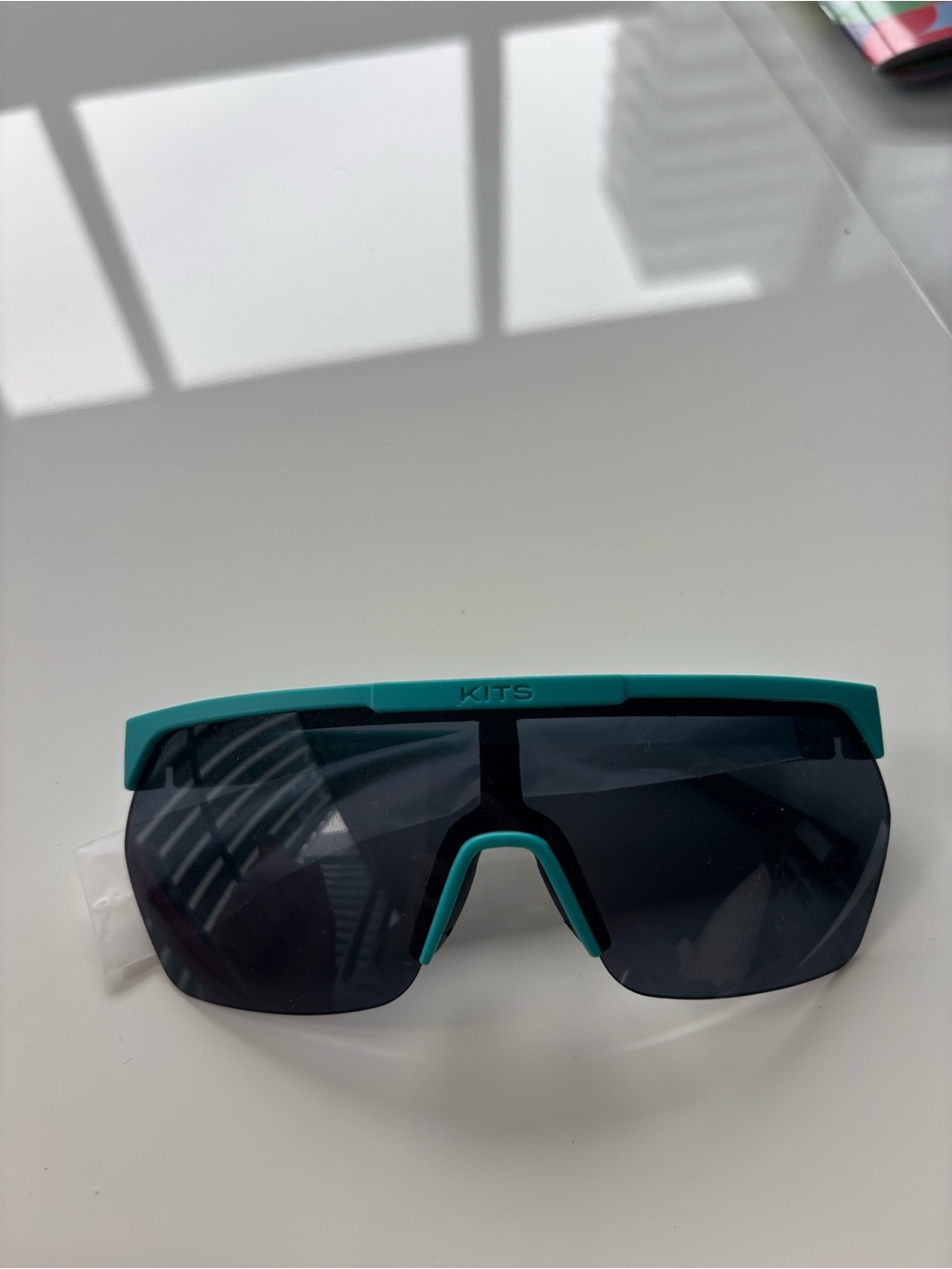Teal Shield-Style VR/AR Protective Glasses